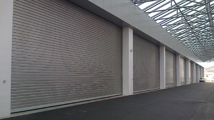 Izolovaná žaluzie s dvojstěnným systémem DP100