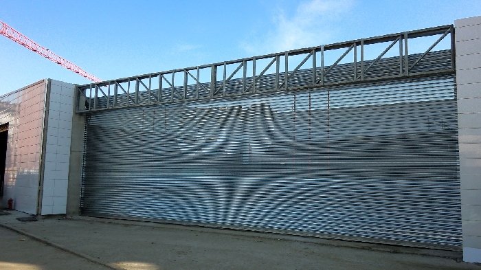 Mikroperforovaná žaluzie s vlastním logem, Coop Bergamo