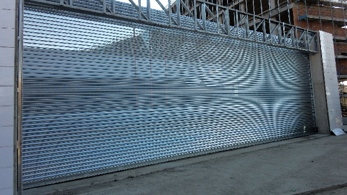 Mikroperforovaná žaluzie s vlastním logem, Coop Bergamo