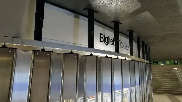 Posuvná skládací žaluzie FoldingPACK&reg; - Metro stanice Milano Centrale